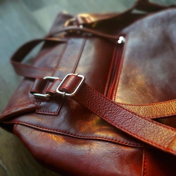 Wilsons Leather | Roma Genuine Leather Backpack - Picture 10 of 15
